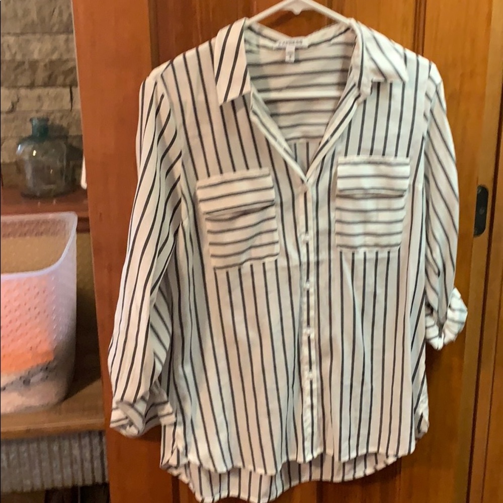 Long sleeve button down •Express
